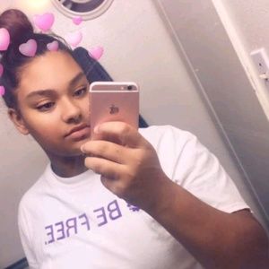 Meet your Posher, Tashae